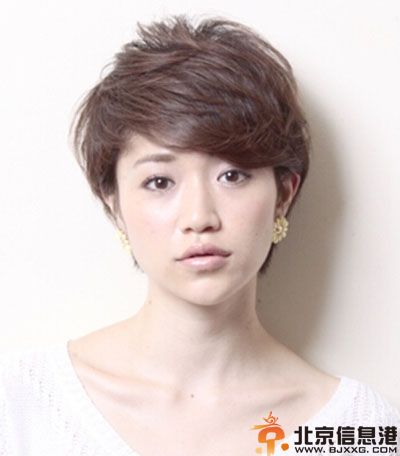 短发烫发发型图片2014女 时尚帅气走潮流前线