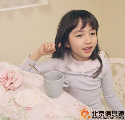 韩西混血童星Cristina Fernandez Lee资料生活照