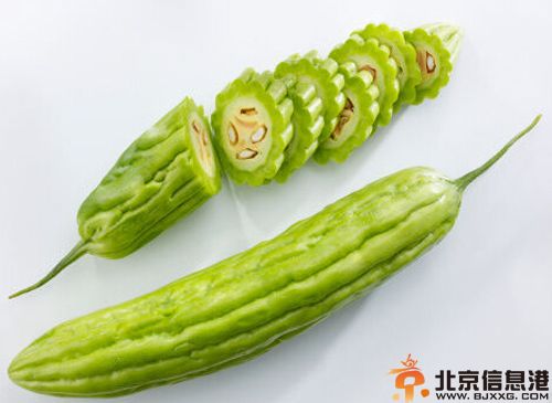 盘点苦瓜的功效与作用 美容保健好选择