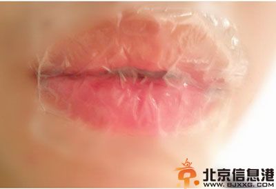 教你唇部护理步骤 让你拥有水灵灵的双唇
