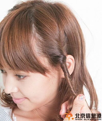韩式双马尾发型扎法步骤图解 俏皮少女系列