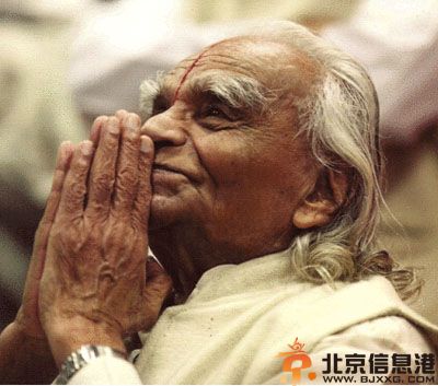 瑜伽大师艾扬格iyengar去世 揭个人资料生前照片