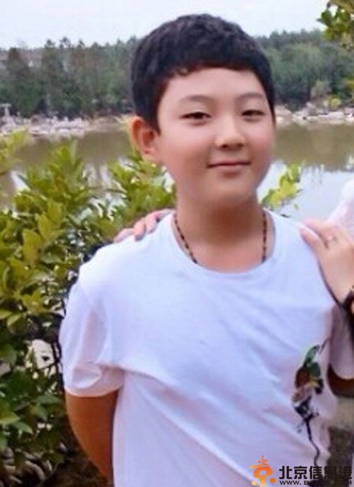 朱军老婆是谁 妻子谭梅简历儿子朱思潭照片曝光