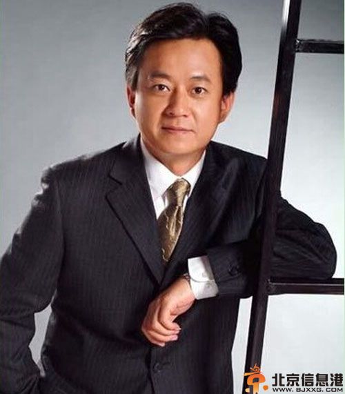 朱军老婆是谁 妻子谭梅简历儿子朱思潭照片曝光