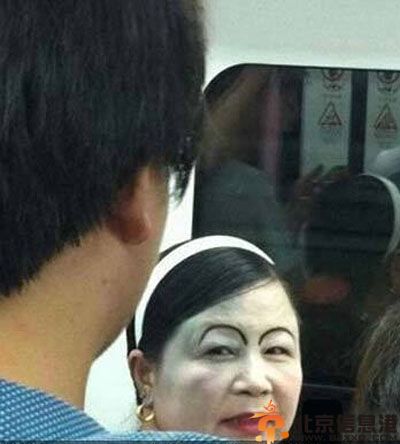亮点图女生为什么养兔子 可以光明正大买萝卜