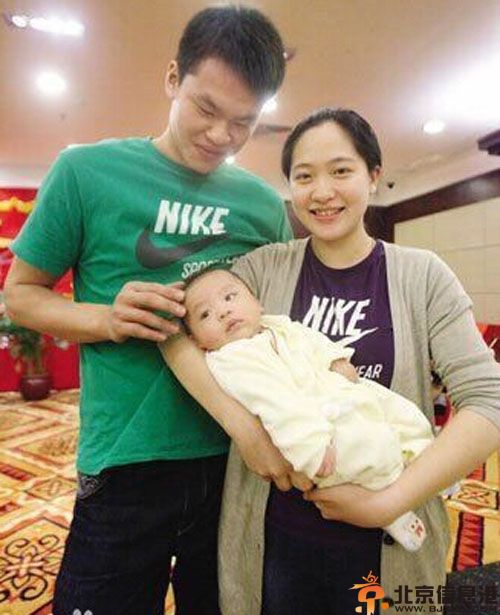 朱芳雨老婆胡美微博资料 与妻子离婚揭儿子照片