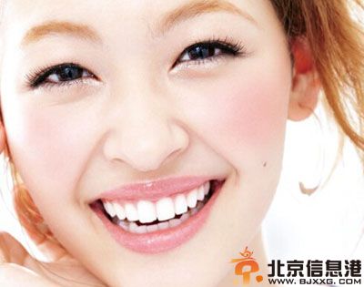 牙齿美白用什么牙膏 用对牙膏就能刷出闪亮牙齿