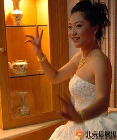 朱芳雨前妻胡美个人资料 朱芳雨出轨致婚姻破裂