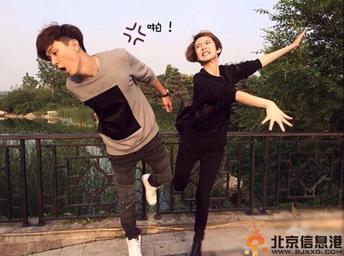 戚薇老公是谁揭个人资料 与李承铉结婚照曝光