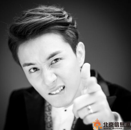 戚薇老公是谁揭个人资料 与李承铉结婚照曝光