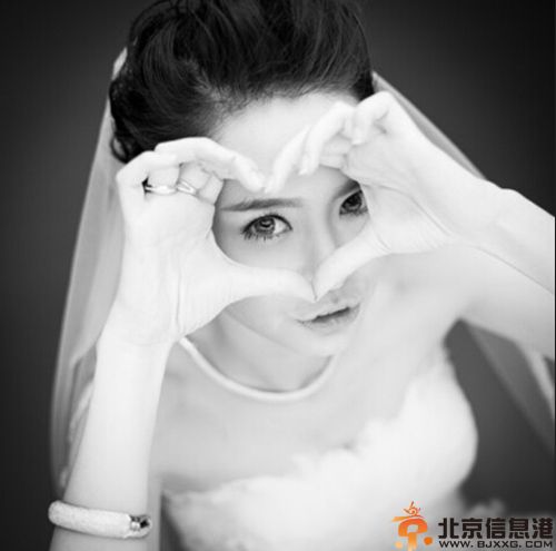 戚薇老公是谁揭个人资料 与李承铉结婚照曝光
