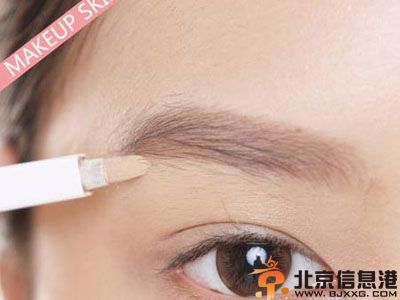 烟熏妆的画法教程 绝对让你成为夜店女王