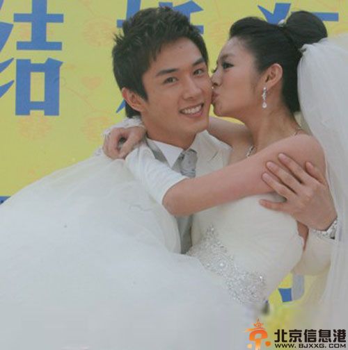 李承铉老婆戚薇个人资料 与戚薇婚结婚照曝光