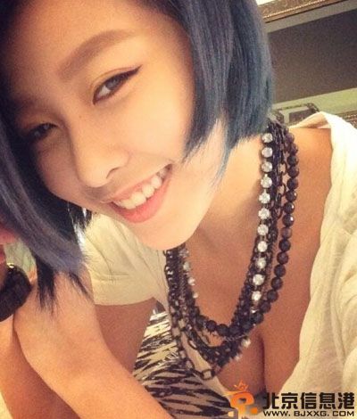 超胸短发何麦枒是谁 微博淋冰桶挑战视频曝光