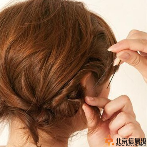 diy编发步骤图解 搞定清新短发发型
