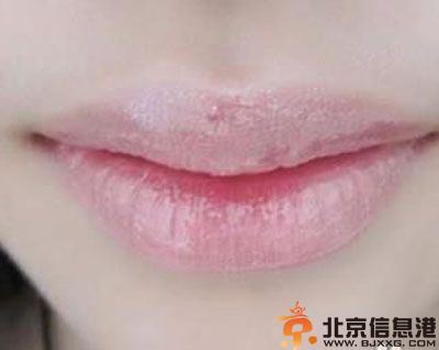 清新裸妆化妆步骤详解 让你轻松成为裸妆女神