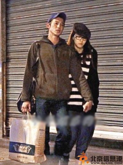 魏蔓男友是谁揭个人资料 与吴慷仁陈晓东关系揭秘
