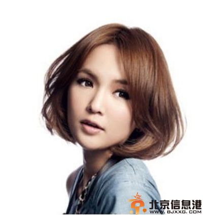 赏析齐耳短发发型图片 短发也可以性感可爱