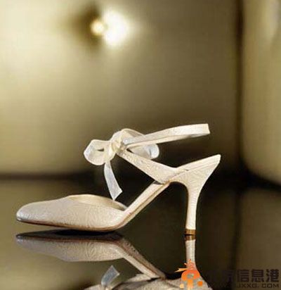 结婚新娘穿什么鞋 几款婚鞋漂亮又适用