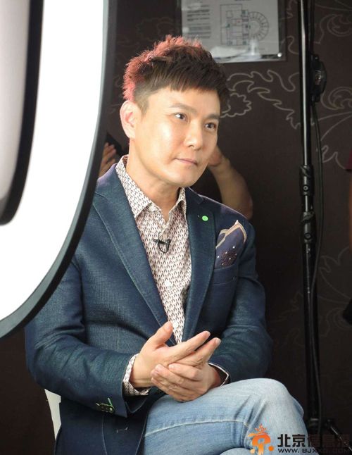 张信哲结婚了吗揭个人资料背景 女友是谁受关注