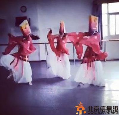 迪拜摇是什么 美拍迪拜摇歌曲名引狂潮