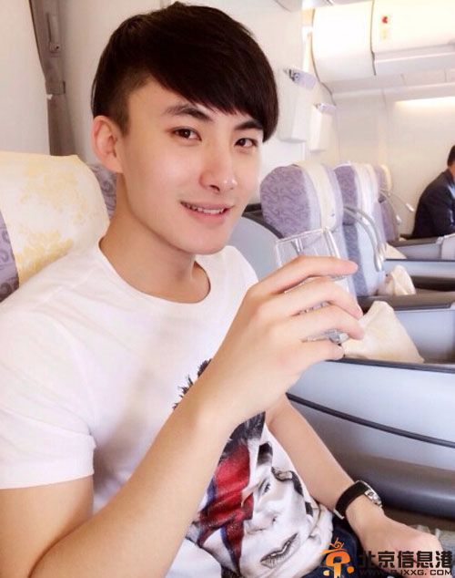 非常完美袁巨超个人资料微博 揭生活照女友是谁