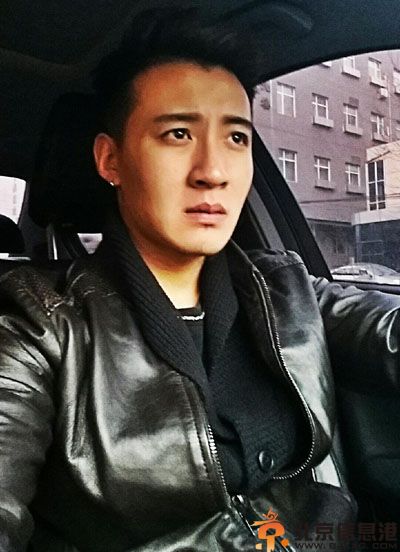 家有儿女盛超个人资料微博 盛冠森键盘近照纹身