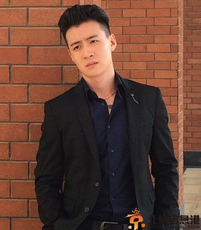 家有儿女盛超个人资料微博 盛冠森键盘近照纹身