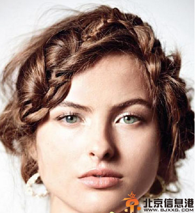 欧式新娘发型图片 宫廷般典雅婚礼