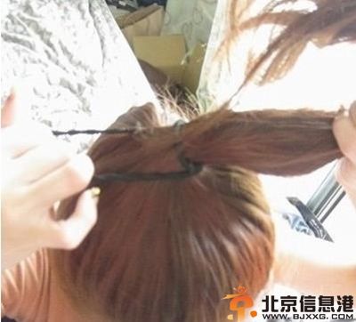 教你丸子头扎法步骤图解 让你对丸子头爱不释手