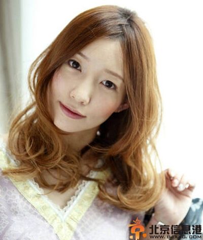2014中长发烫发发型图片大全 变身女神秘诀