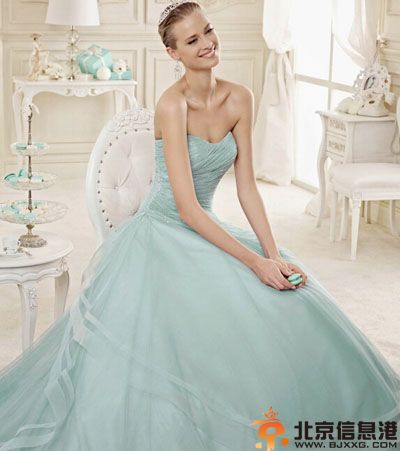婚纱礼服2014新款 领略绝美优雅的婚纱风情