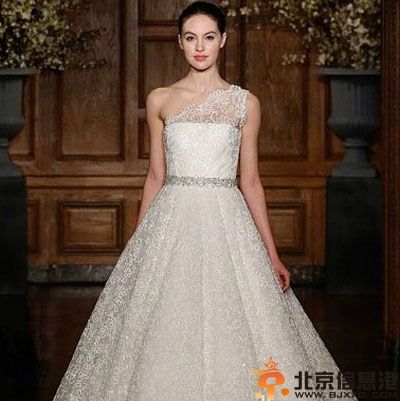 婚纱礼服2014新款 领略绝美优雅的婚纱风情