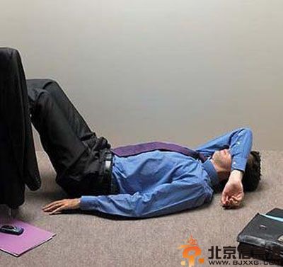 肾结石的早期症状有哪些 肾积水严重或致尿毒症