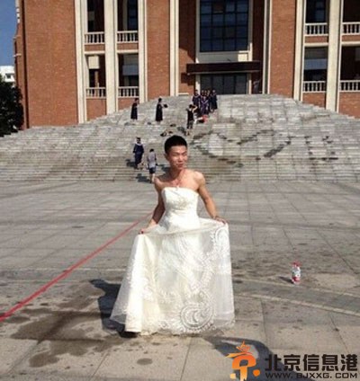 亮点图好逼真的雪人 要不要这么注重细节