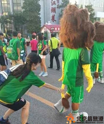 亮点图好逼真的雪人 要不要这么注重细节