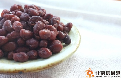 蜜制红豆的做法推荐 diy滋补养颜<a href='http://www.bjxxg.cn/health/' target='_blank'><u>健康</u></a>美食