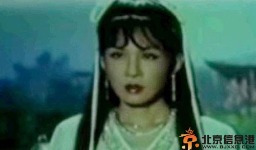 西门大妈杨钧钧年轻时照片 整容前后对比网友高呼惊悚