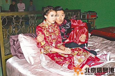 杜汶泽周秀娜演过的床戏 烂滚夫斗烂滚妻揭周秀娜个人资料