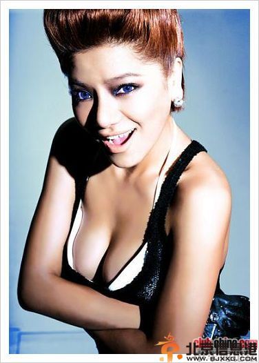 拍写真只要尺度不要风度的女星