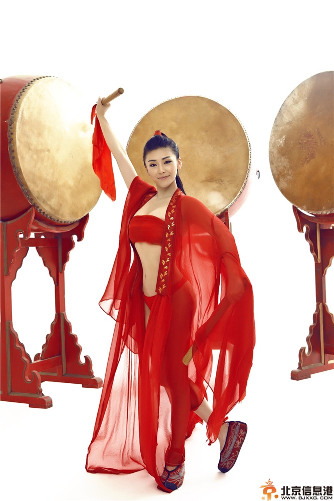 g奶萨瑶瑶个人资料 红裙爆乳出镜演精忠梁红玉