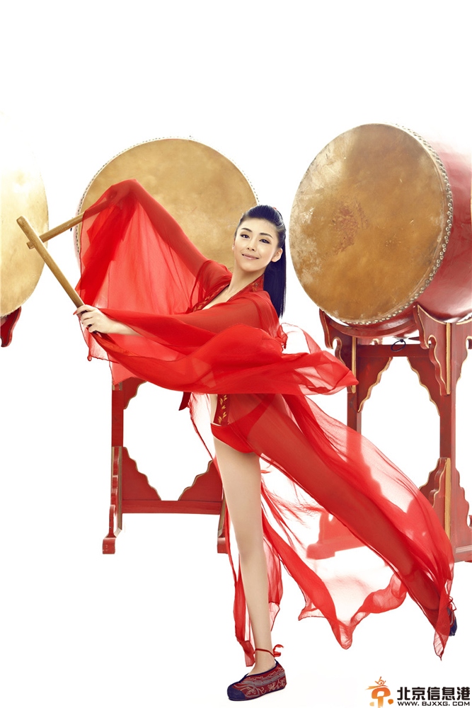 g奶萨瑶瑶个人资料 红裙爆乳出镜演精忠梁红玉