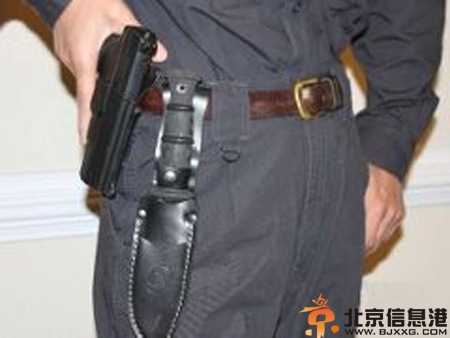 芝加哥地铁女神大尺度劫车照片曝光 盘点地铁上的奇葩乘客