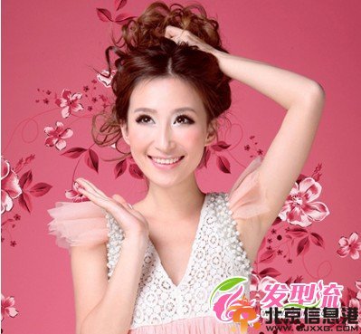 2012最新新娘妆造型 简约魅力明艳的新娘发型