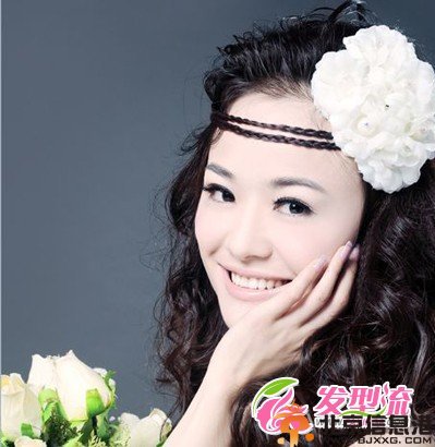 2012最新新娘妆造型 简约魅力明艳的新娘发型