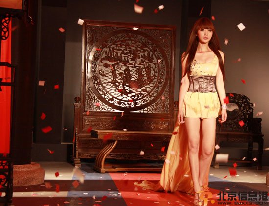 柳岩激情戏曝光 《十二星座离奇事件》真空出镜奉献初吻