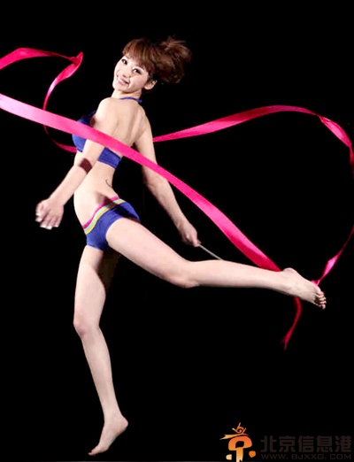 柳岩激情戏曝光 《十二星座离奇事件》真空出镜奉献初吻