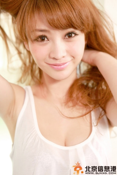 柳岩激情戏曝光 《十二星座离奇事件》真空出镜奉献初吻