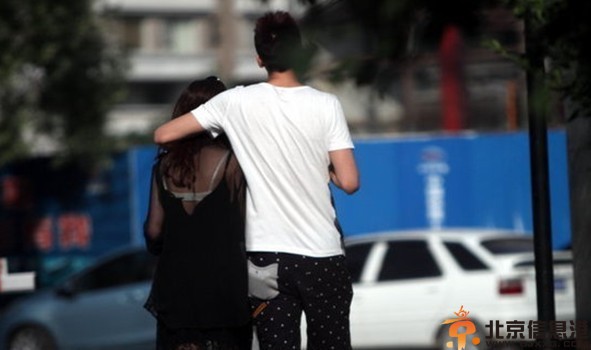 男篮孙悦车震门后交新欢 女方透视装现内衣