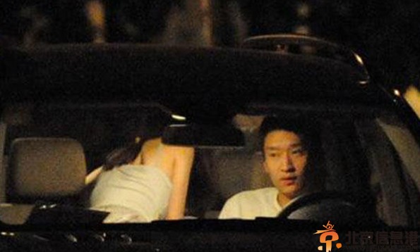 男篮孙悦车震门后交新欢 女方透视装现内衣